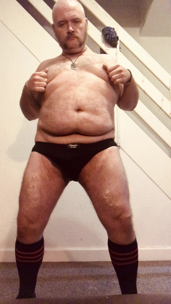 B A Bear: I Wank and I Cum on the Camera