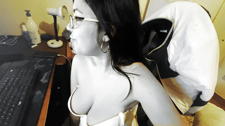 Mayay Thor X: Ich komme auf das gesicht der spanischen amateur-webcamerin maya