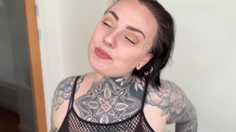 Miss Valentina: Probieren sie ihr precum