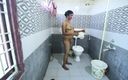 Desi Homemade Videos: Young Indian Boy Watches Mature Aunty in the Bathroom