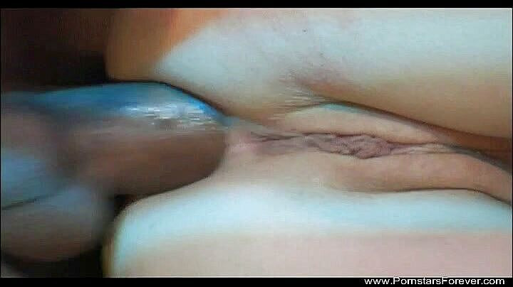 Pornstars Forever: Tante pakai stoking ketat dientot pantatnya dan dicrot di mulut