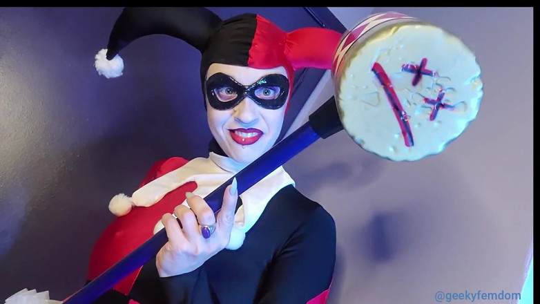 Geeky Femdom: Harley Quinn mendominasi awak