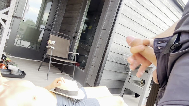 Bigmax8inch: Petualangan atap pamer kontol: bagian 2 cewek jalang rambut merah ini...