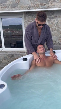 Seks w jacuzzi