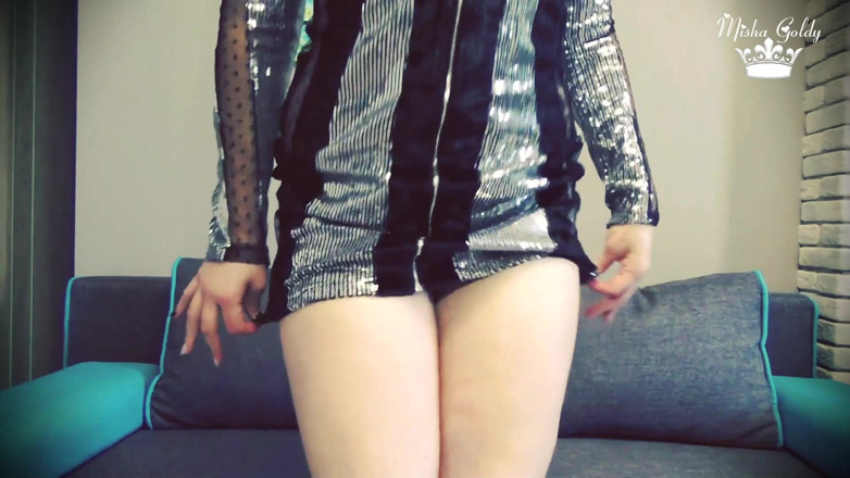 Goddess Misha Goldy: Nothing feels better than jerking and cumming to shiny!