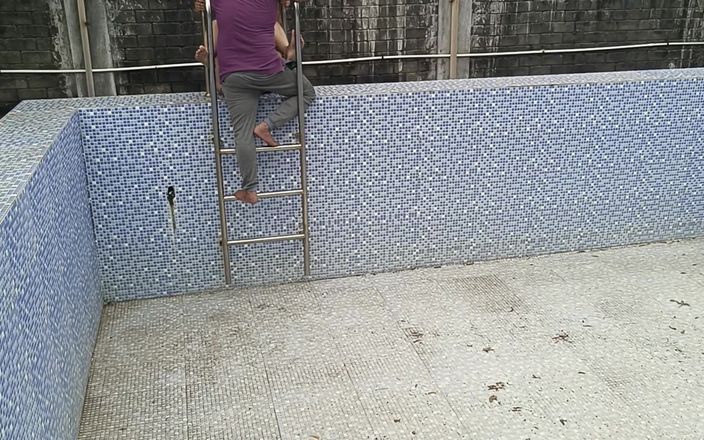 Telugu-fuckers: Casal indiano telugu romântico curtindo chupar de quatro fodendo duro...