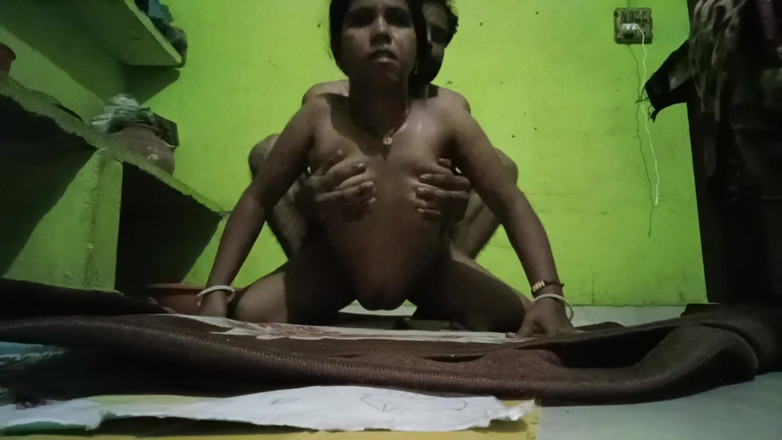 BlondAtom63: Video nóng bỏng bhabhi ki chudai Ấn Độ