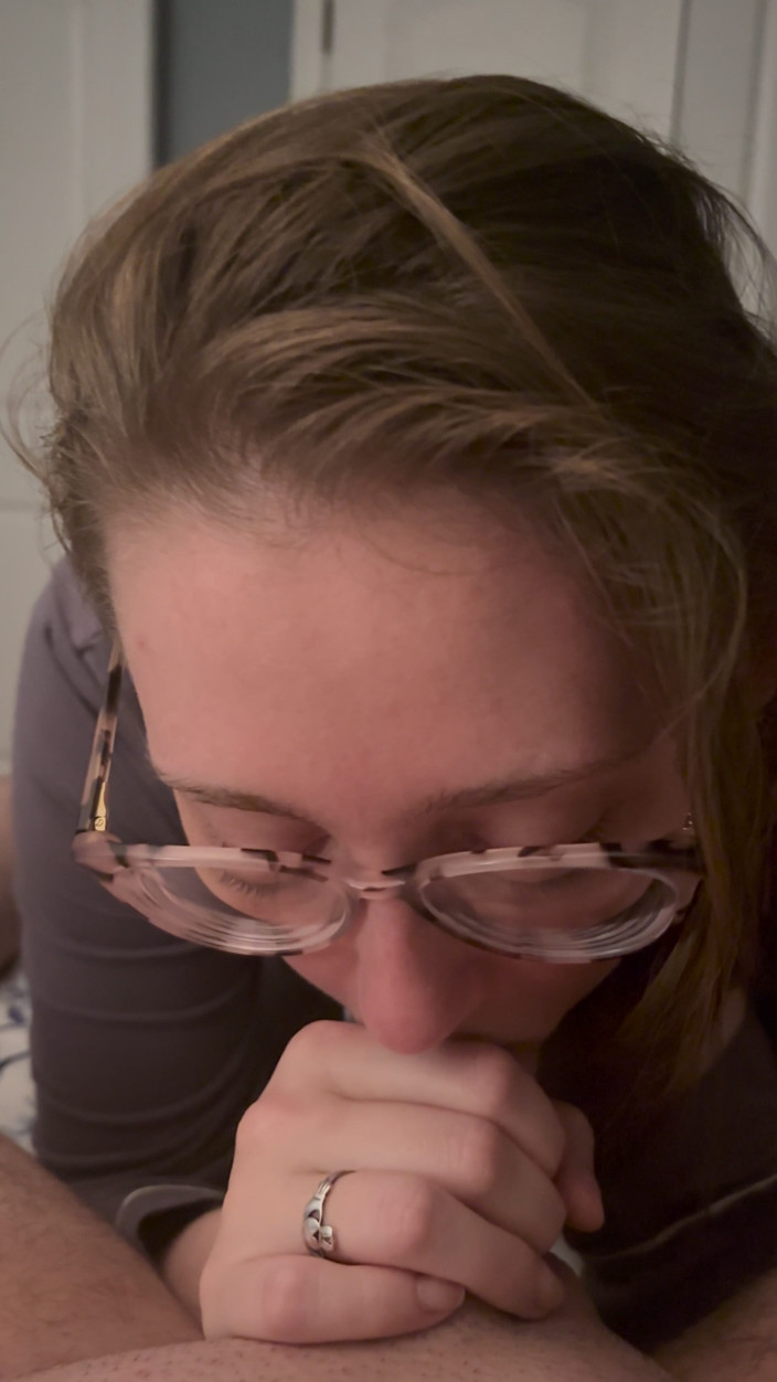 BeautfiulBJ25: POV Blowjob From Naughty Wife