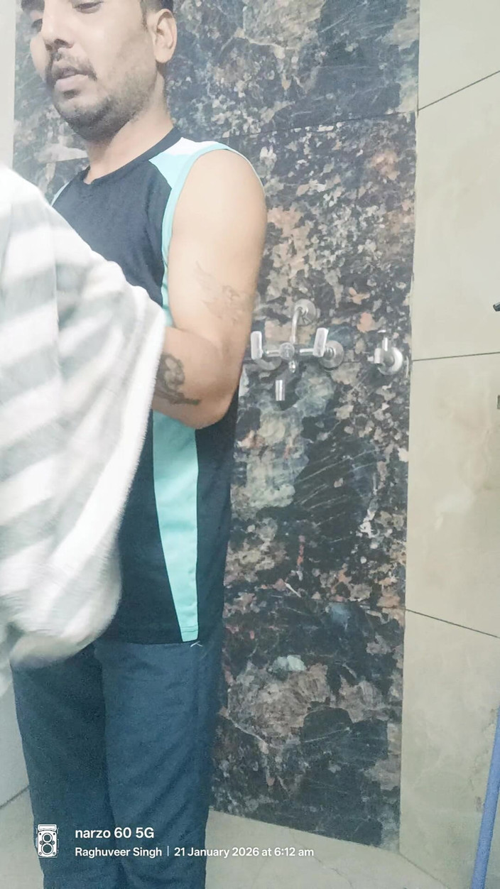 Rajasthani-old-lover: Man Solo