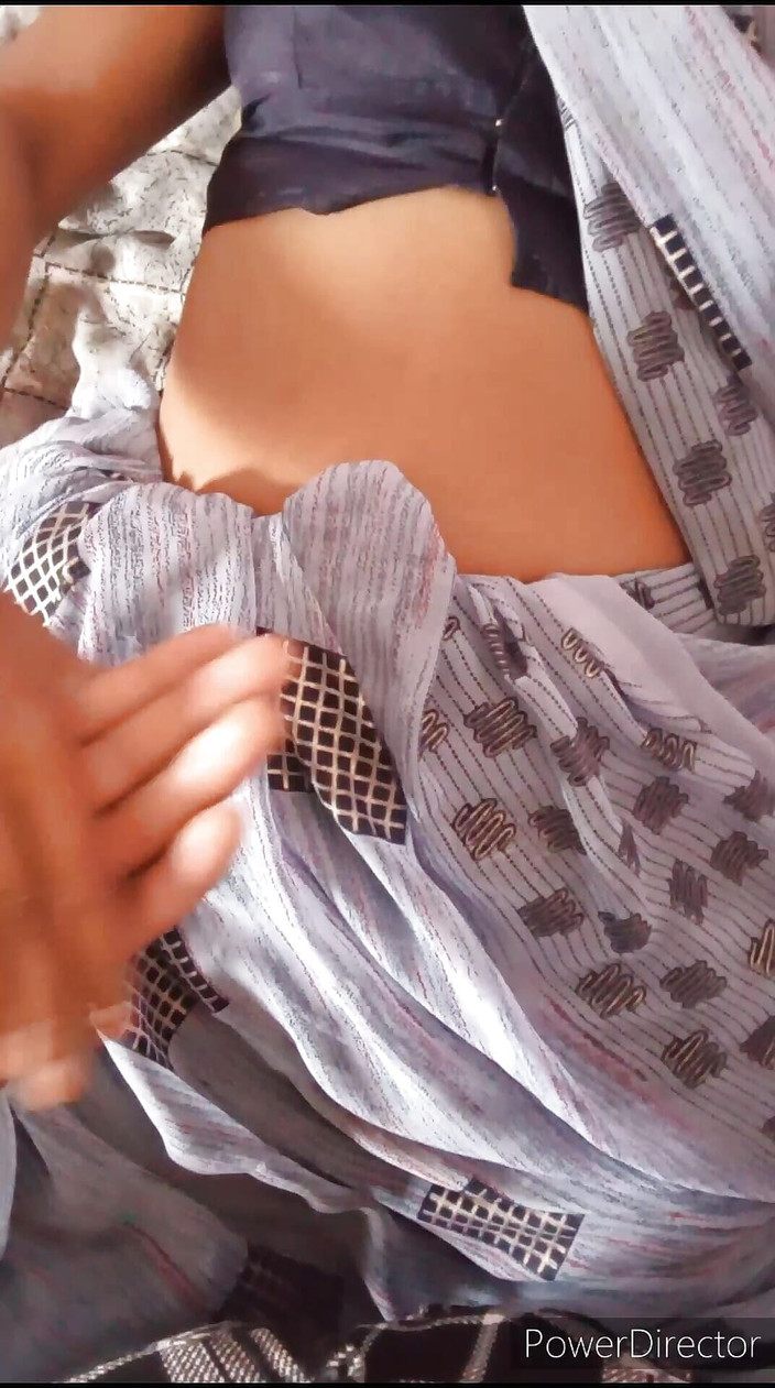 Ritu: 18岁少女继妹被继兄的大鸡巴夺走童贞