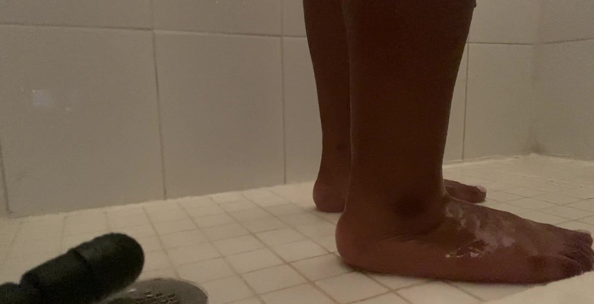 Baby Soles: Dışarıda oynadıktan sonra hızlı bir duş almak zorunda kaldım