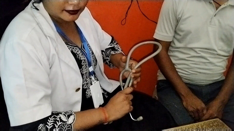 Nirman: Nhìn thấy bác sĩ gợi cảm, tâm trạng của cậu...