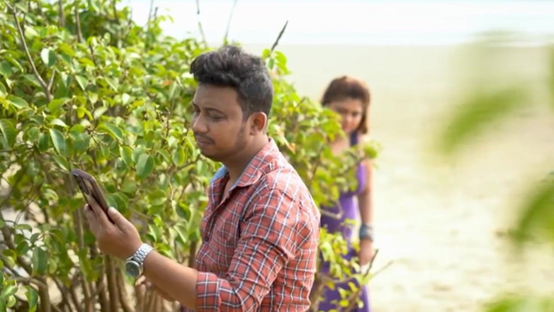 IndianBlueFilms: Tharki Boyfriend