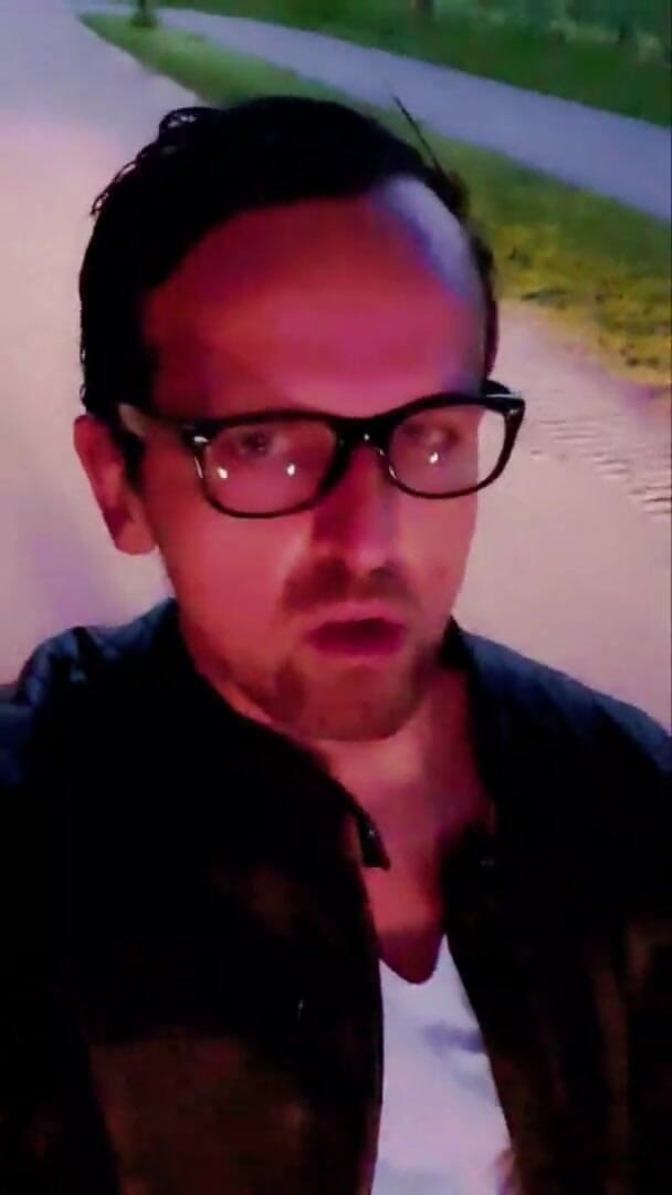 Slutboyben: Il ragazzo in cam4 sputa davanti al Tom