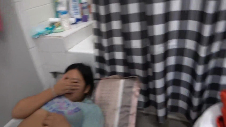 Antoniojaureugui1: Teen Girl, I Fuck Her in the Bathroom While Her...