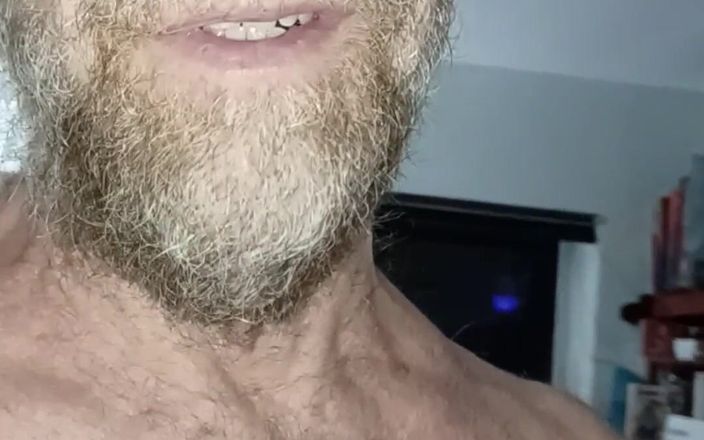 Hairyartist: Merhaba minik sen benim akşam yemeğimsin