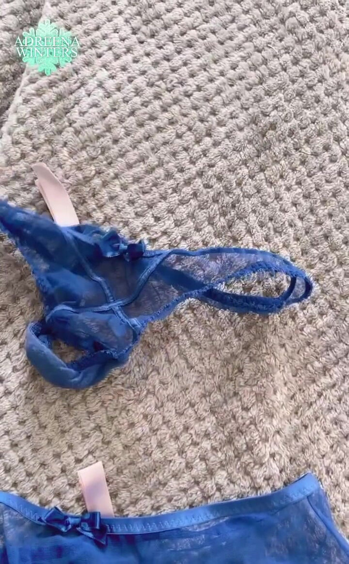 Adreena Winters: Și așa începe antrenamentul tău pentru încornorare