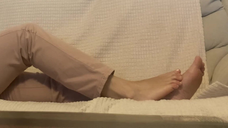 PriyaNaavya: Stare at Her Gorgeous Feet and Jerk off