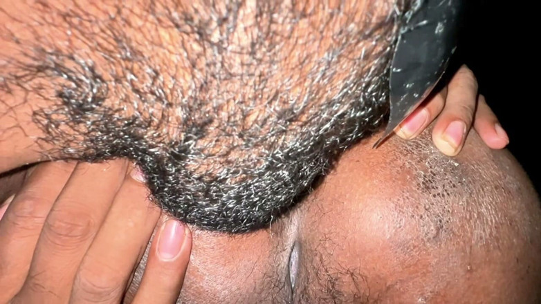 Hot_rana002: Lamiendo el culo de la esposa india del pueblo