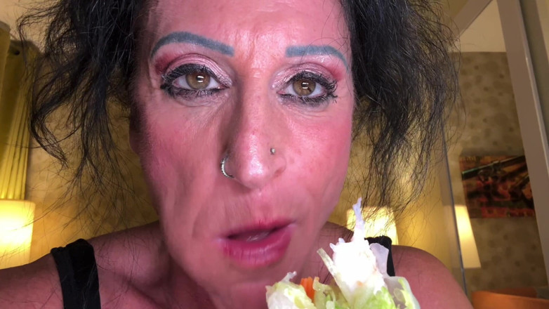 Kandylegsxxx: Gulp Thanksgiving: Goddess Kandy Feasts &amp; Swallow You Down Her Throat