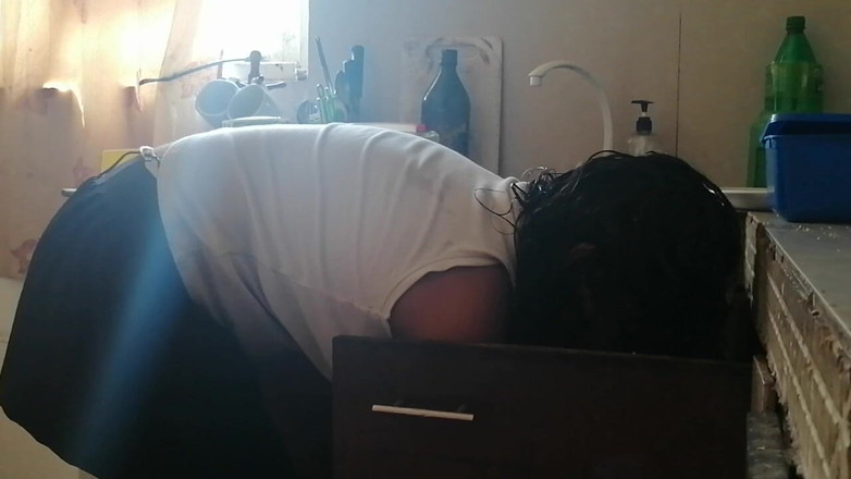 Tina Baby: Geheimes Shooting Meiner Tante, Während Sie Kocht