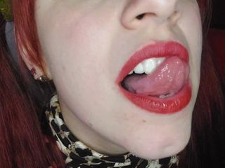 ShyyFxx you Gauchita Argentina: You like my tongue? And how do my tights fit?