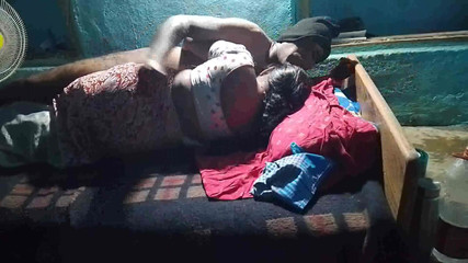 Desi palace: Seks tegar yang menakjubkan dengan isteri seksi