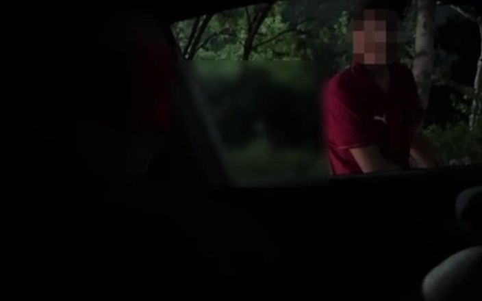 Indian Couplexx: Hintli evli kadın kocasıyla arabada yabancıyla seks yapıyor p1