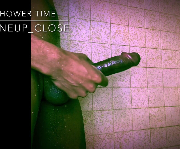 OneUp_Close: Czas na prysznic