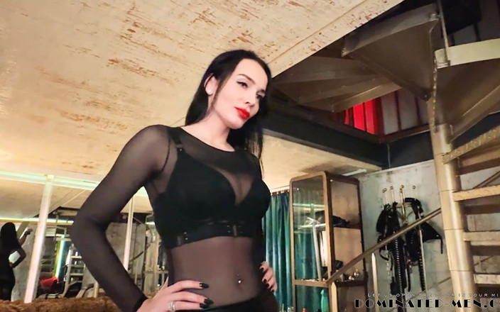 Dominated men: 奴隷の睾丸には容赦しない