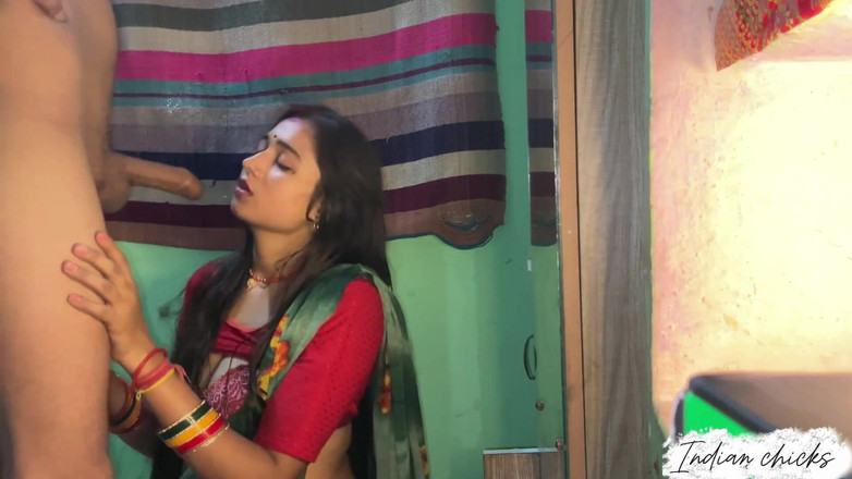 Palraj_fuck: Baddie Bhabhi Ko Bahane Se Ghar Bula Saree Utha Kar...