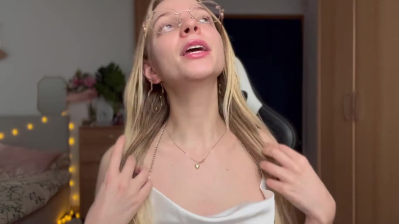 Goddess_Bella_Rae: Co je finanční dominance