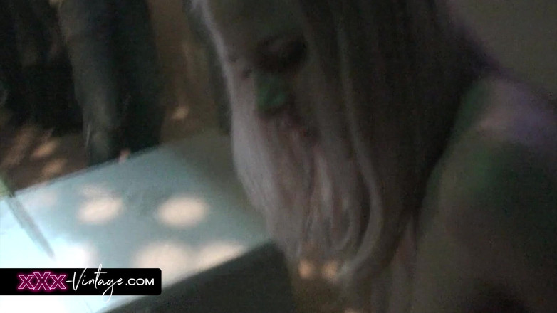 XXX-Vintage: 클럽에서 쩌는 섹시한 쓰리섬