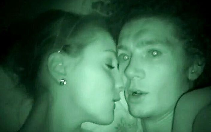 Young Libertines: Teeny fuck in night vision