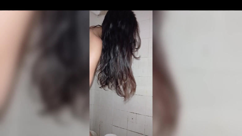 HomemadeTeenhot18: Video z Teens18+ v koupelně