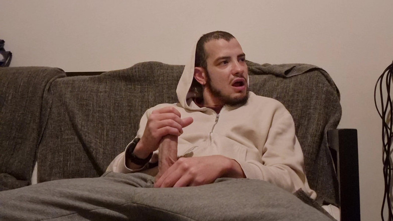 Fitguywithbigdick: A Good Cumshot Before Go to Sleep