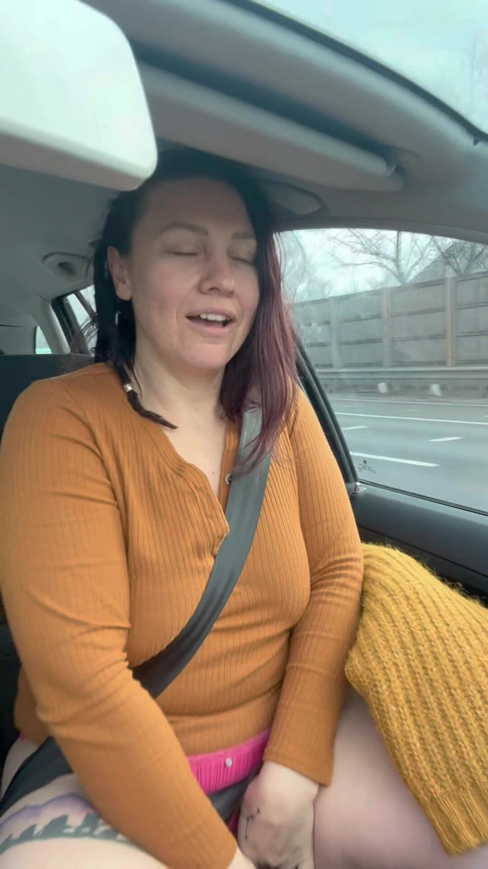 Lustful Libertines: Oldie but goldie - 汽车在杯子里撒尿