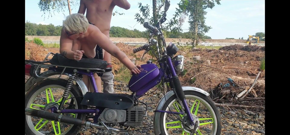 UserBitch1: Pijpbeurt En Seks in Het Bos