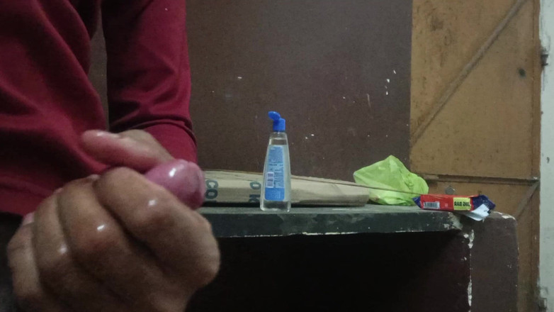 Brijesh 270: Mi esposa me deja sola en casa pero mi vecino...