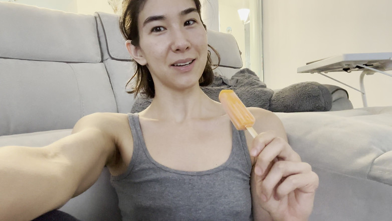 Ms_Emmy_Lynn: Masturbação: Dedando afiação com os dedos e brinquedos