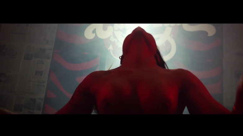 California TV: Bonus wideo: Taniec - Monique Bertolini