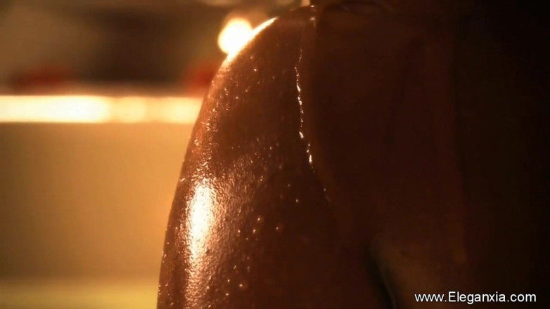 Eleganxia: Eleganxia - Bollywood nudes from the hot tub