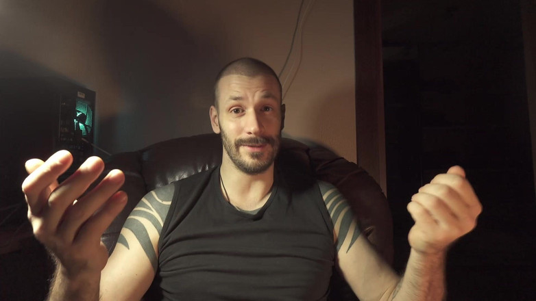 DPeggingD Leanko: ジーンズ、ショートパンツ、そしてイきたい大きなチンコ