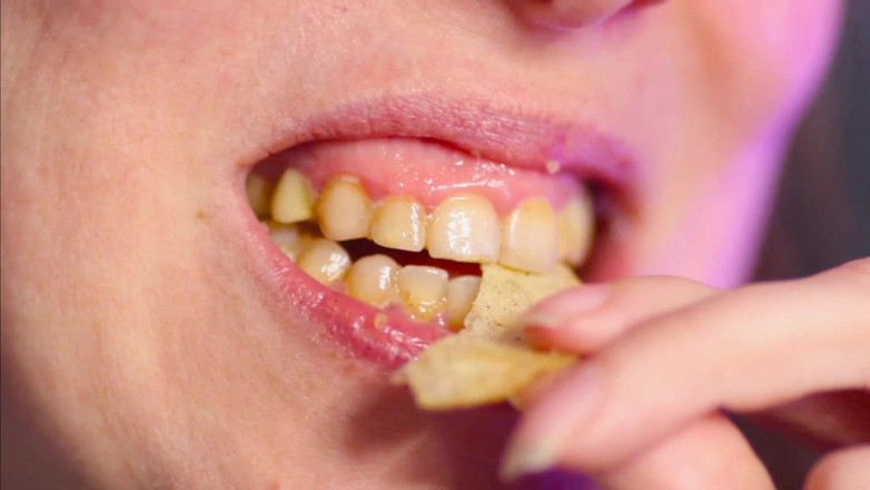 Hairypussyangel: Eating Chips close up