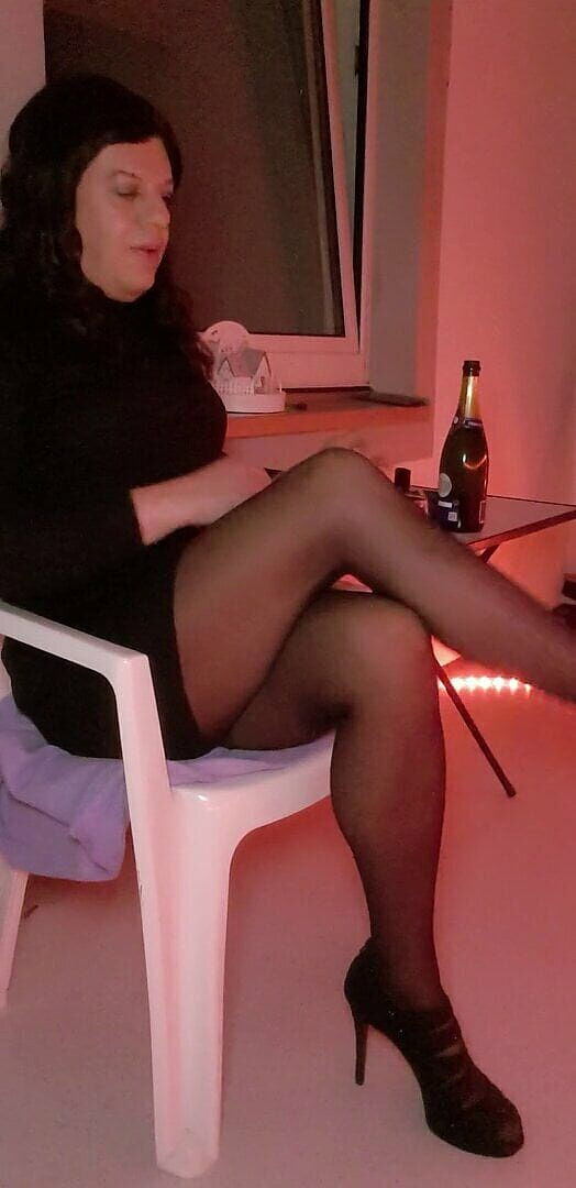 PetraNylon: Una volta ero sul mio balcone, oltre la notte di...