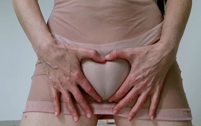 Brazilian_Miss: Tanda-tanda yang bermakna seorang wanita miang atau sudah pancut