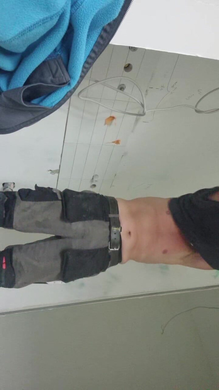 Chris_snoopy_91: 工作时自慰