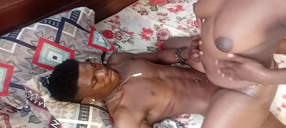 Creamyshuga: Her Step Mother Son Enjoys Her Pussy