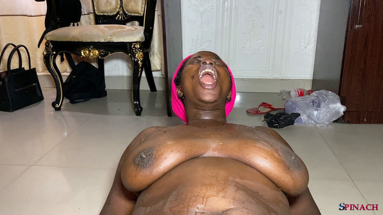Spinach: 4!! Pervertidas africanas vagabundas dominação mijo e cuspe diversão