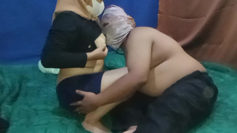 Juwita seksi: Berkongkek baik dengan abang ipar saya